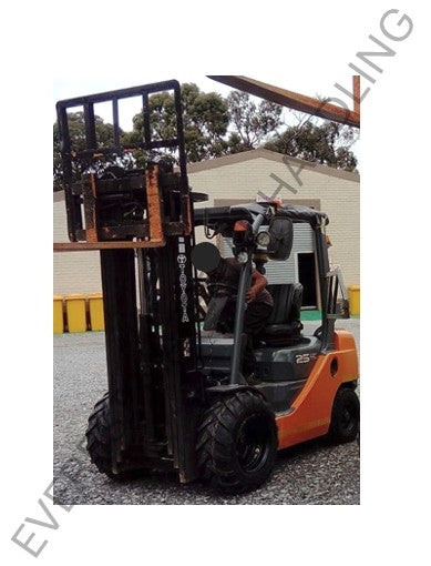 PNEUMATIC 2.5T RIM/TYRE COMBO TOYOTA REAR WHEELS